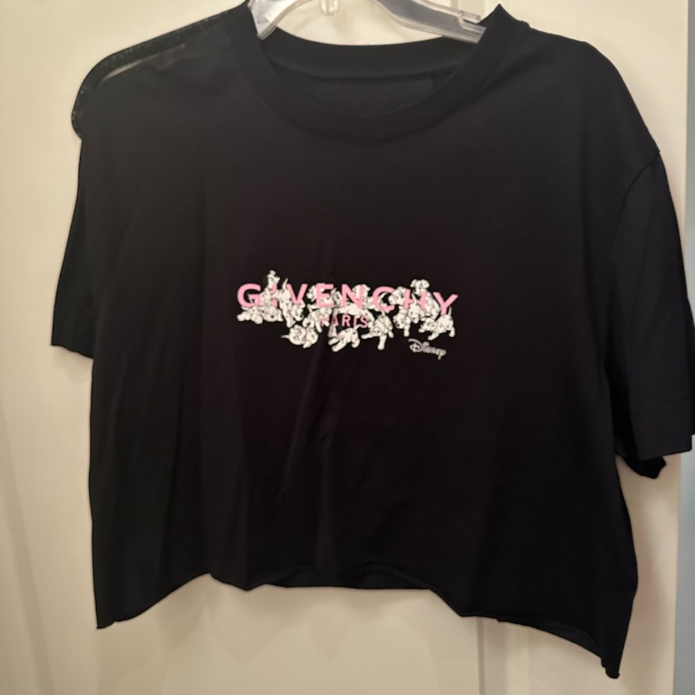 Givenchy X Disney Dalmatian collaboration ๐ - Picture 11 of 11
